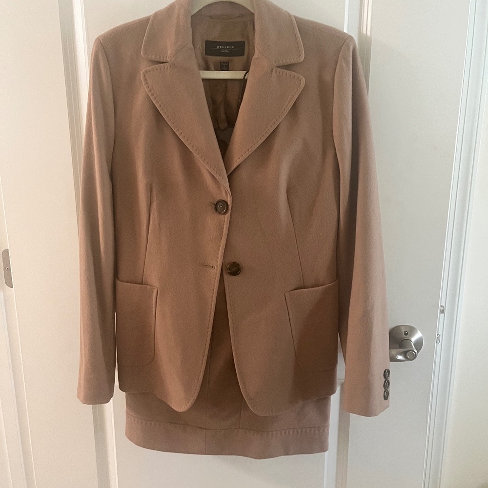 Max-Mara suit
